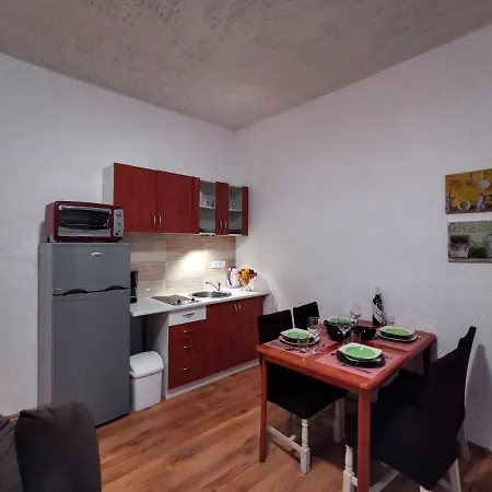 & Studio Pekica Apartment