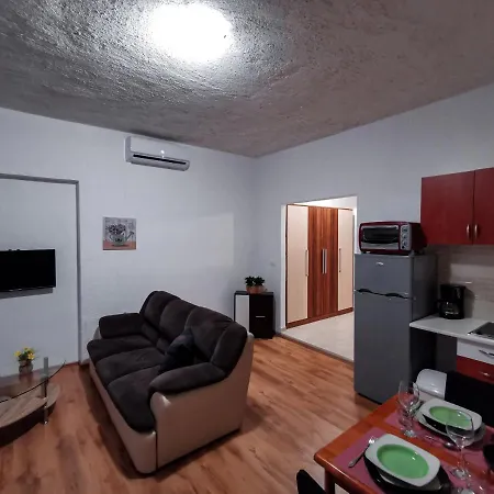 & Studio Pekica Apartment *