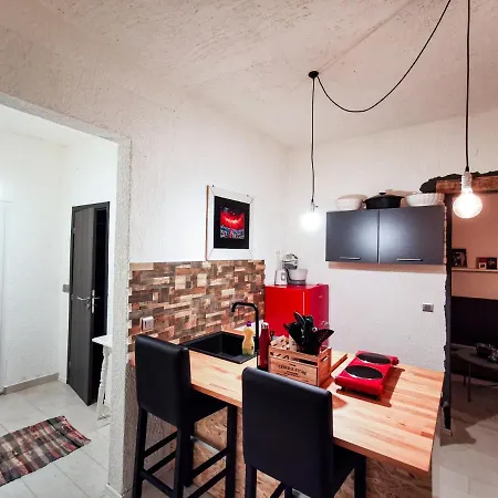 & Studio Pekica *