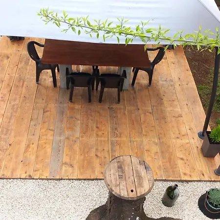 Apartman & Studio Pekica *